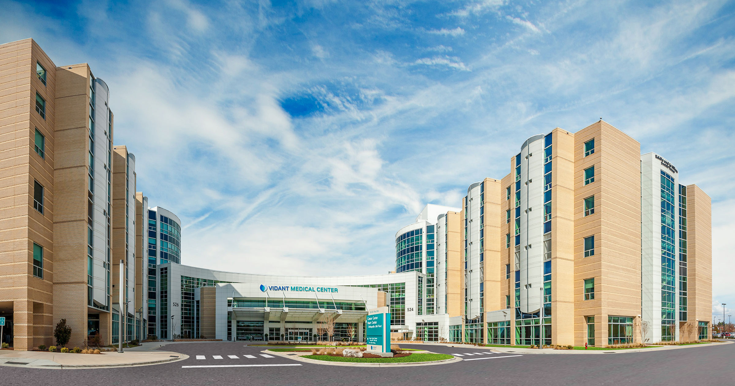 An image of the front drive of the Vidant Hospital in Greenville, North Carolina.